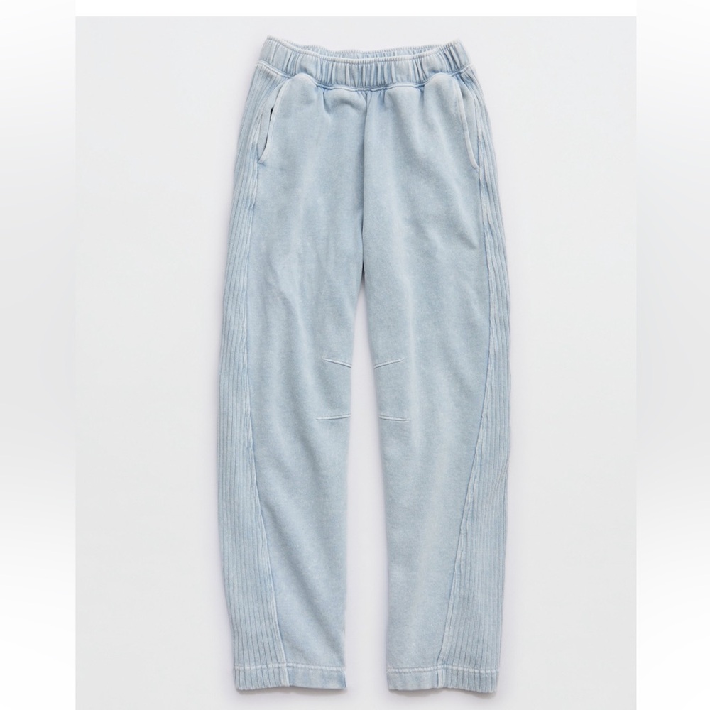 aerie| Oh Snap Barrel Leg Sweatpant